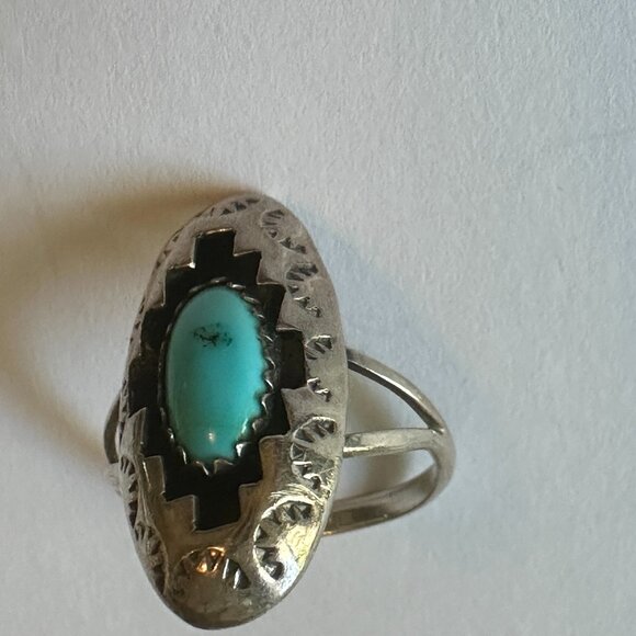 Turquoise & Sterling Ring - Picture 2 of 6